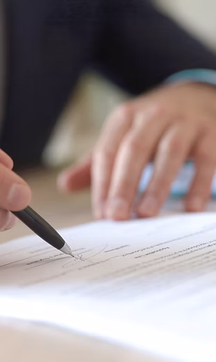 Signature de l'homme